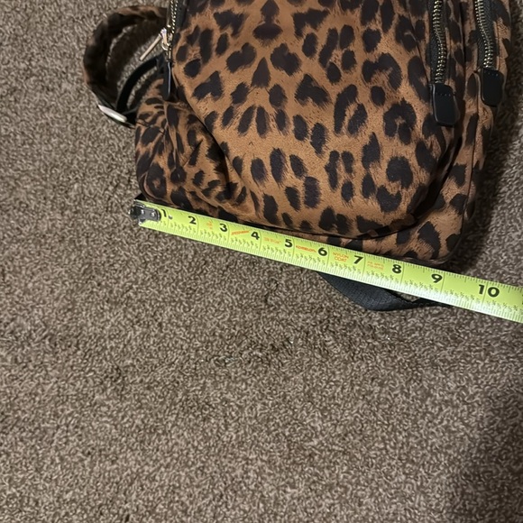 Leopard backpack - Picture 6 of 6